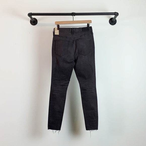 NWT Madewell 9” Mid Rise Ripped Distressed Skinny Jeans In Black Sea - Picture 6 of 7